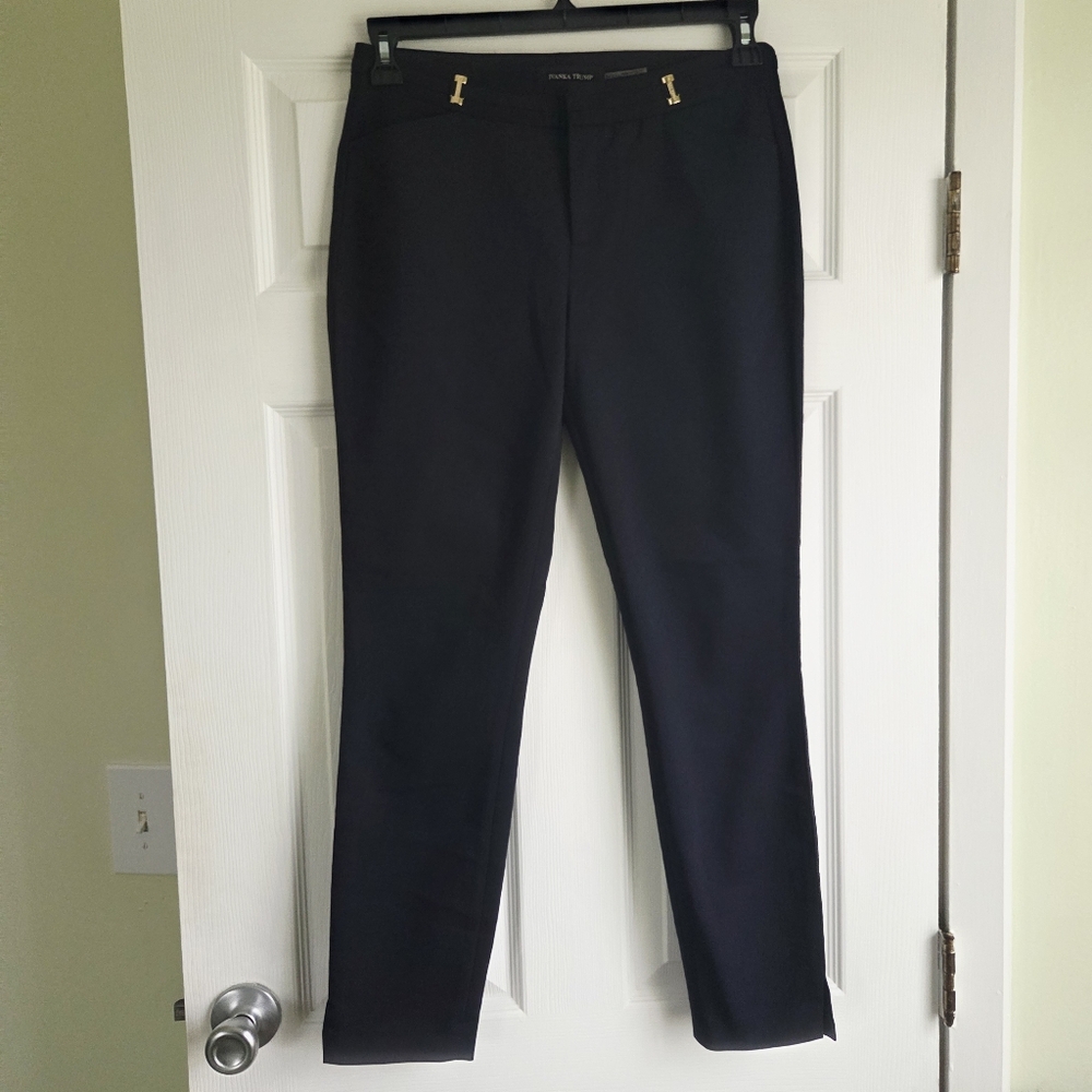 Ivanka Trump ✨️ Navy Blue Women's Trousers Size 4